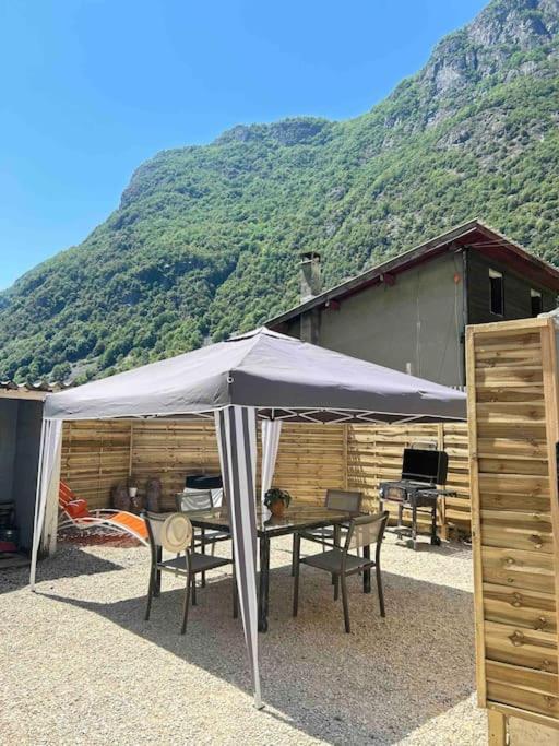 Charmante Maison De Montagne Pour 8 Personnes Livet-et-Gavet Esterno foto